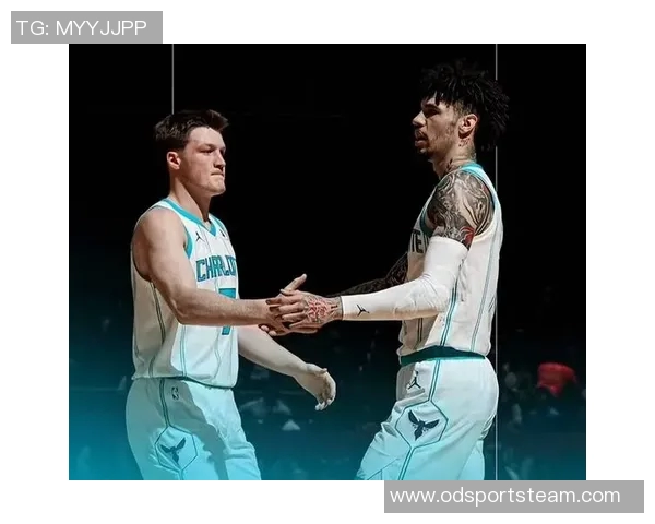 克尼佩尔表现积极尽管手感一般14投4中斩获18分罚球命中率高正负值显著提升