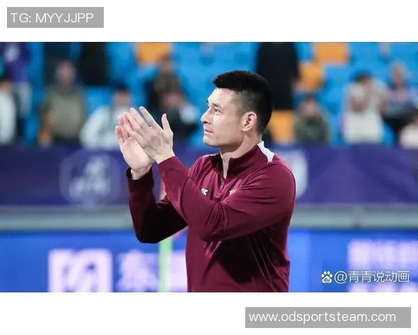 杜佳32岁在海港五季出场仅45分钟却收获三冠一杯的传奇故事