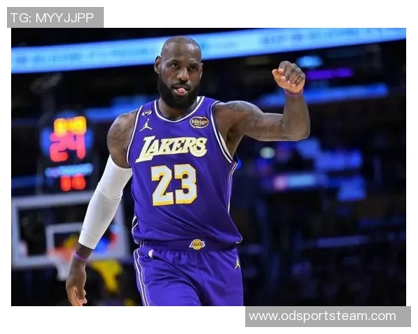 41岁老将詹姆斯背靠背表现依旧出色场均32分钟贡献27分6板8助 41岁老将詹姆斯背靠背表现依旧出色场均32分钟贡献27分6板8助